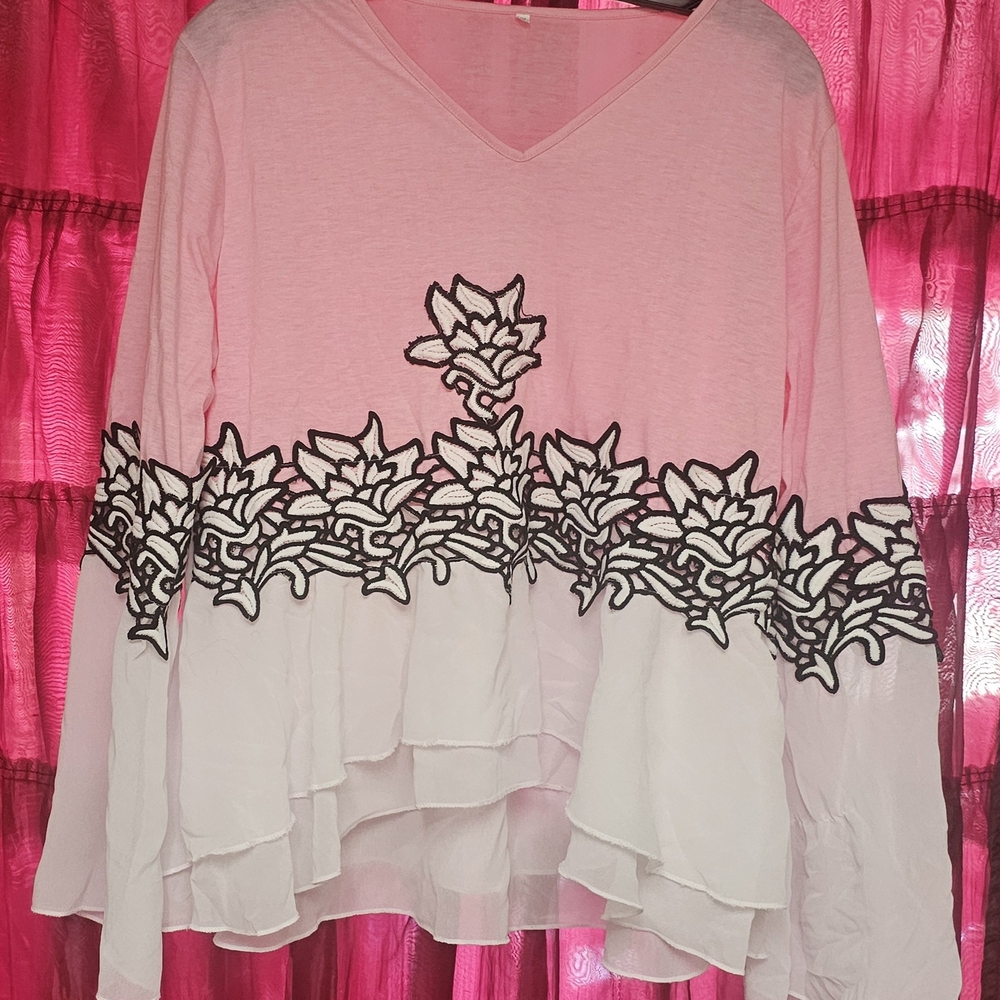 Chic Pink and White Floral Women's Blouse
